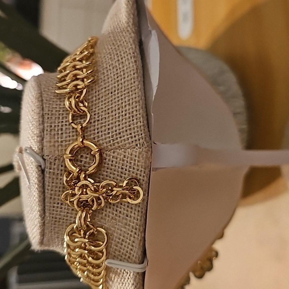 Sweet Romance Gold and Brown Statement Necklace. - Picture 5 of 5